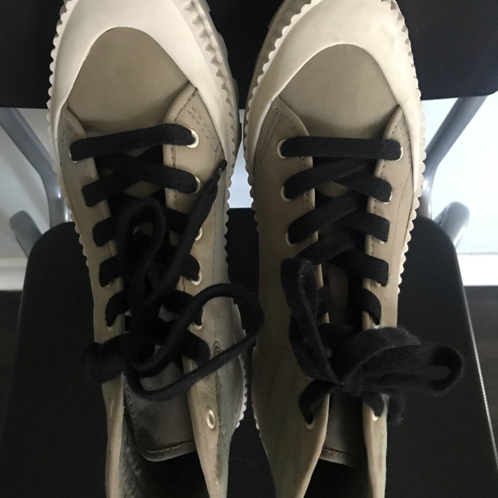 Dolce Vita Combat Boot - Picture 12 of 12